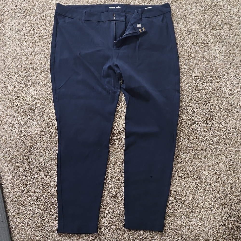 Old Navy Navy Pixie Pants